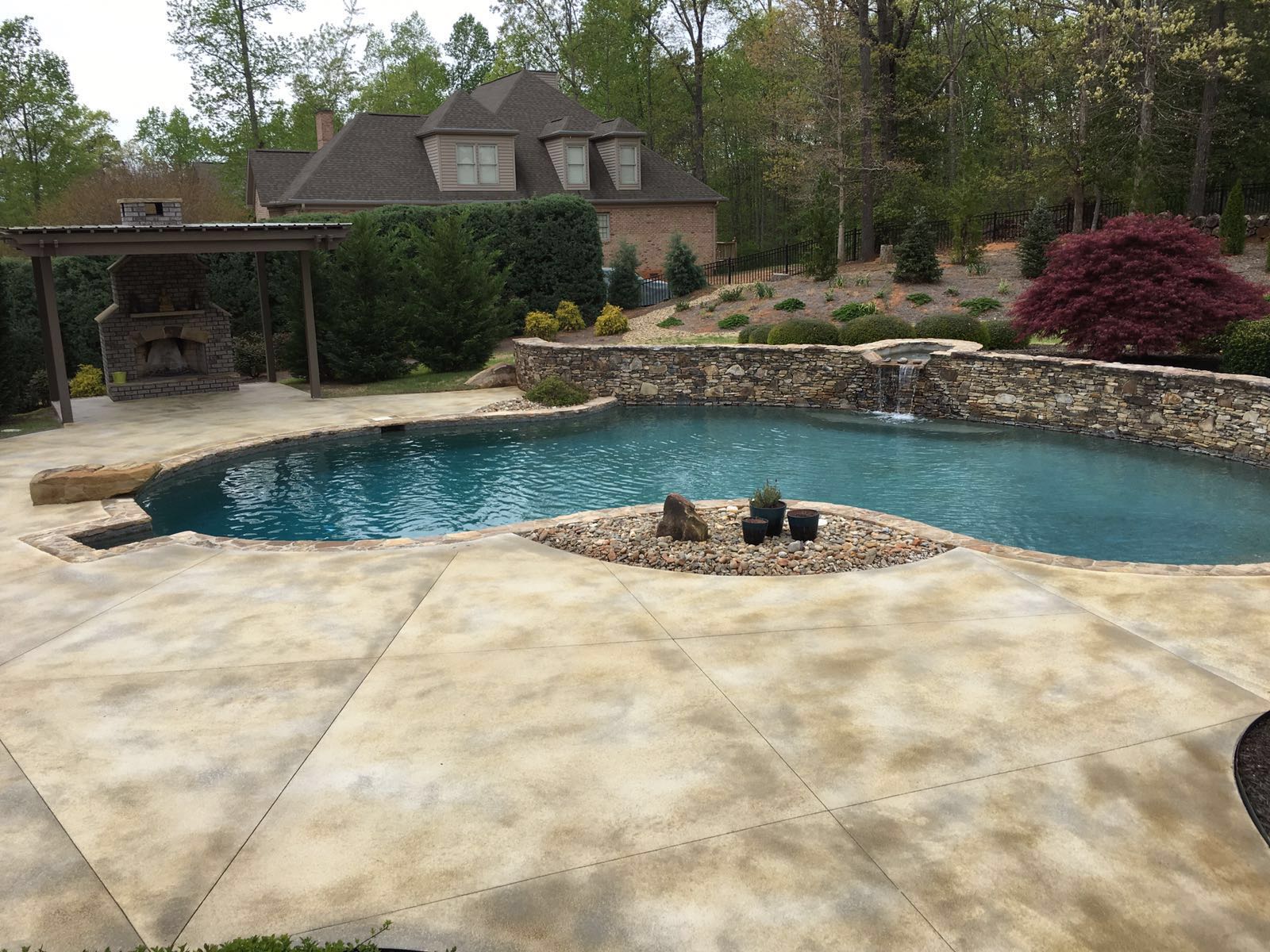 Minimalist Pool Concrete Deck 